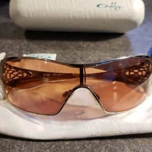 Women Oakley dart gold sunglasses